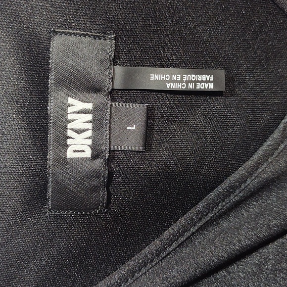 Elegant Black Ruffled Women's Dress - Picture 9 of 9